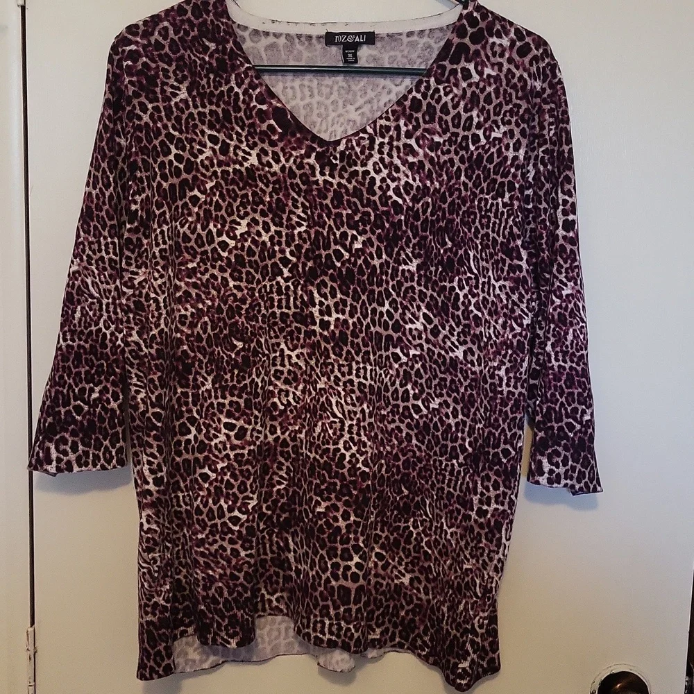 Roz & Ali v-neck purple and white leopard print sweater 3X - Picture 1 of 6